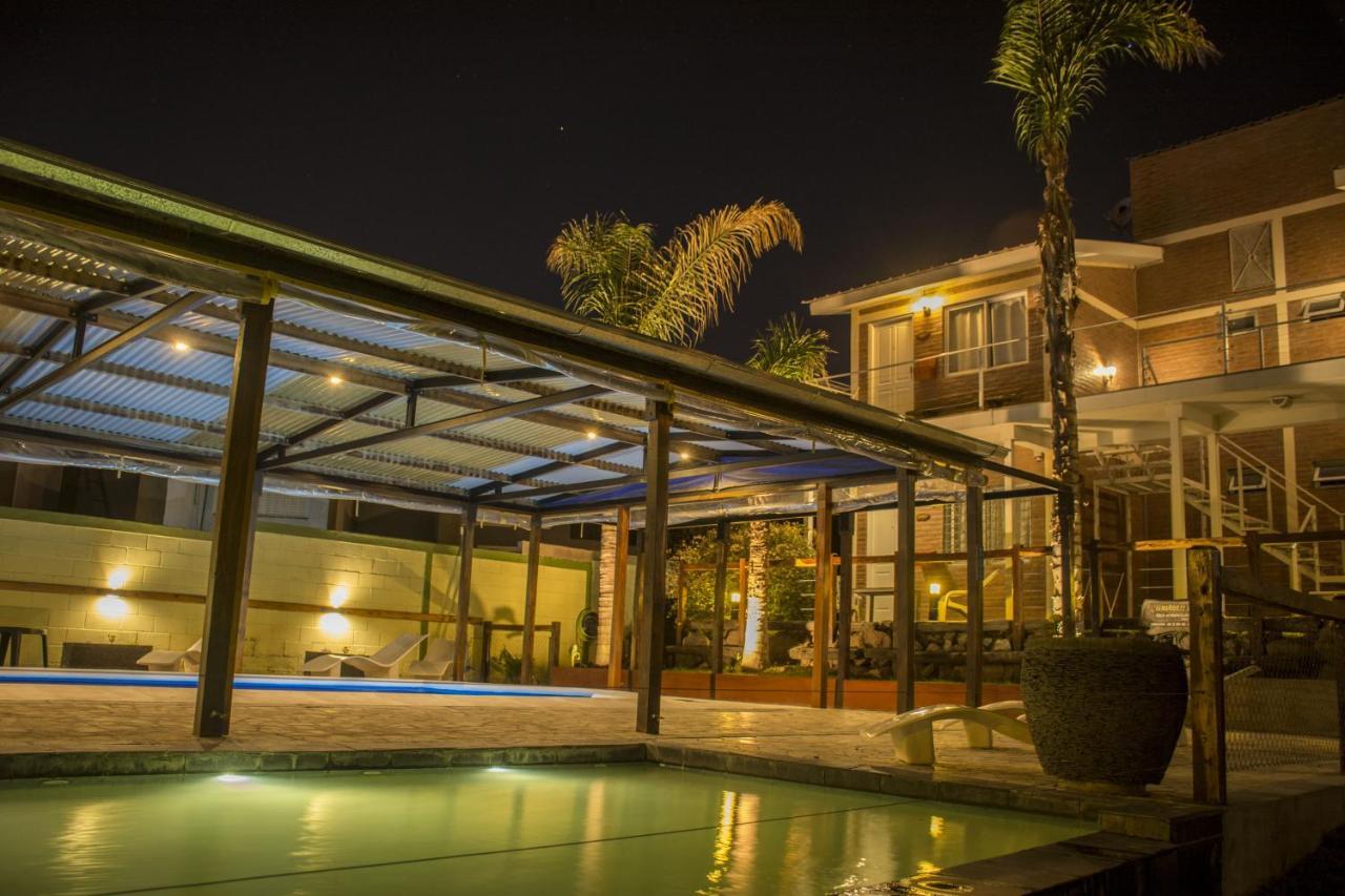 El Cabure Complejo Lägenhet Villa Carlos Paz Exteriör bild
